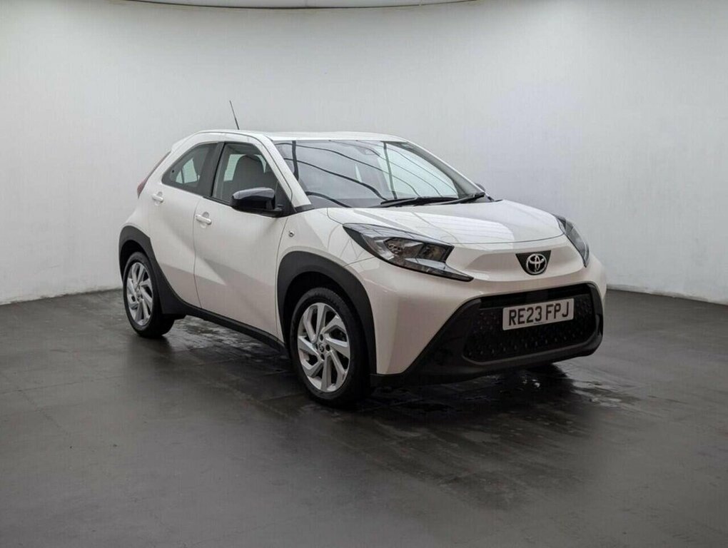 Toyota Aygo X 1L Pure RE23FPJ White #2
