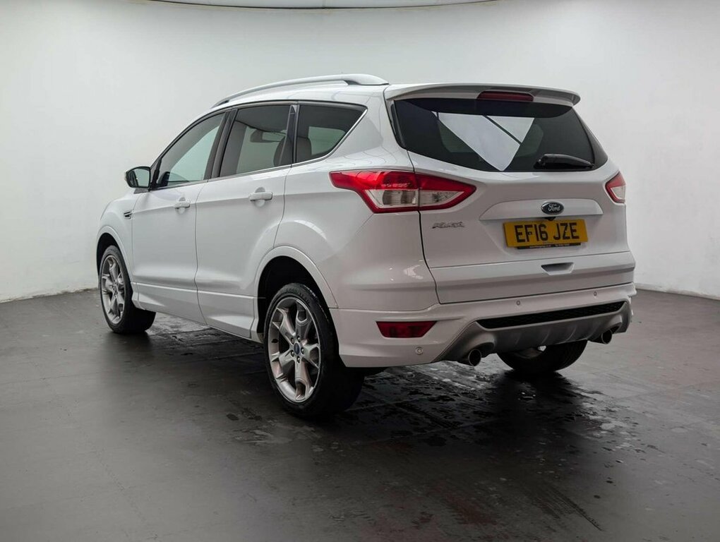 Ford Kuga 2L Titanium Sport White #6
