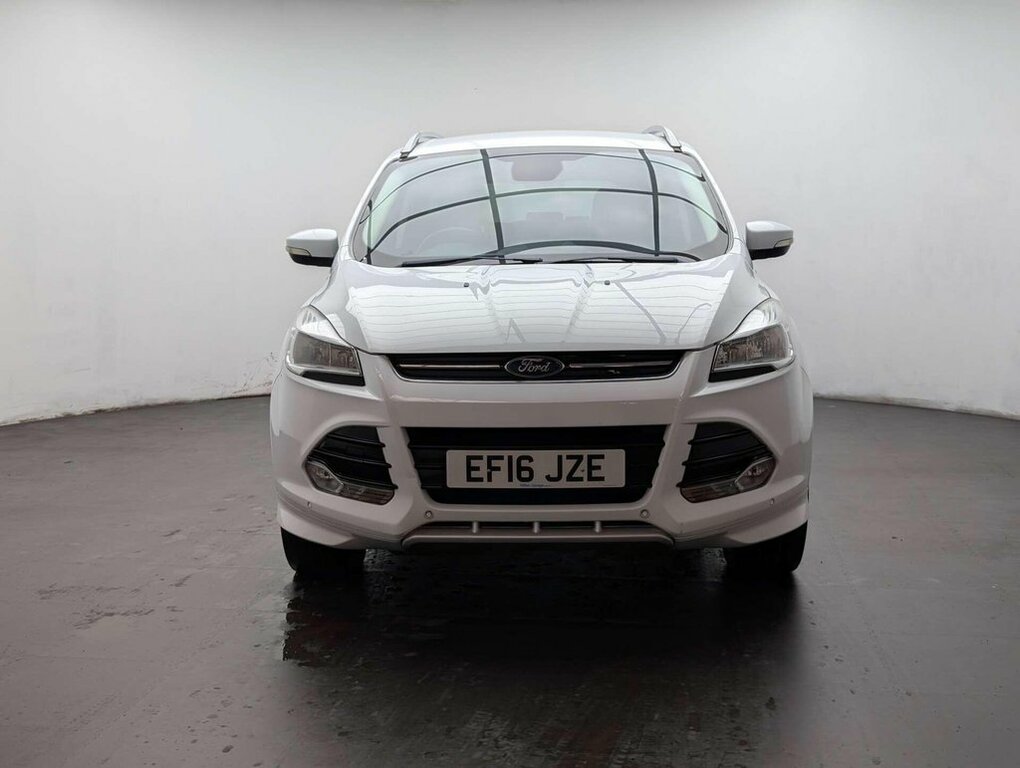 Ford Kuga 2L Titanium Sport White #3