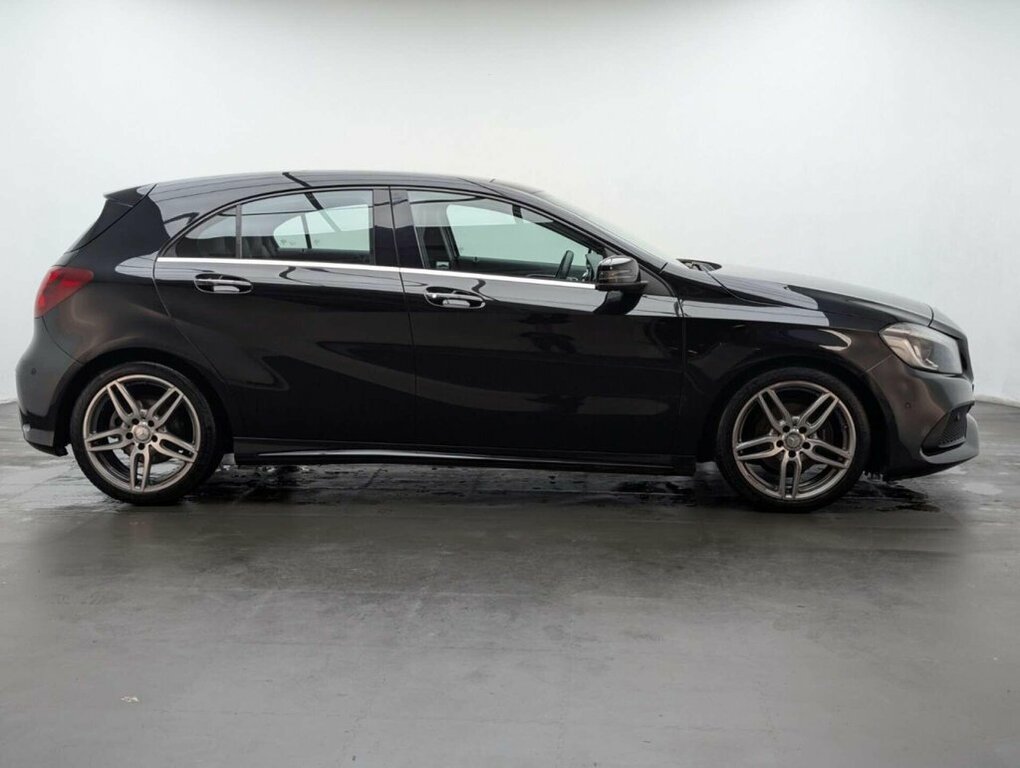Mercedes-Benz A Class 1.6L Amg Line Black #6