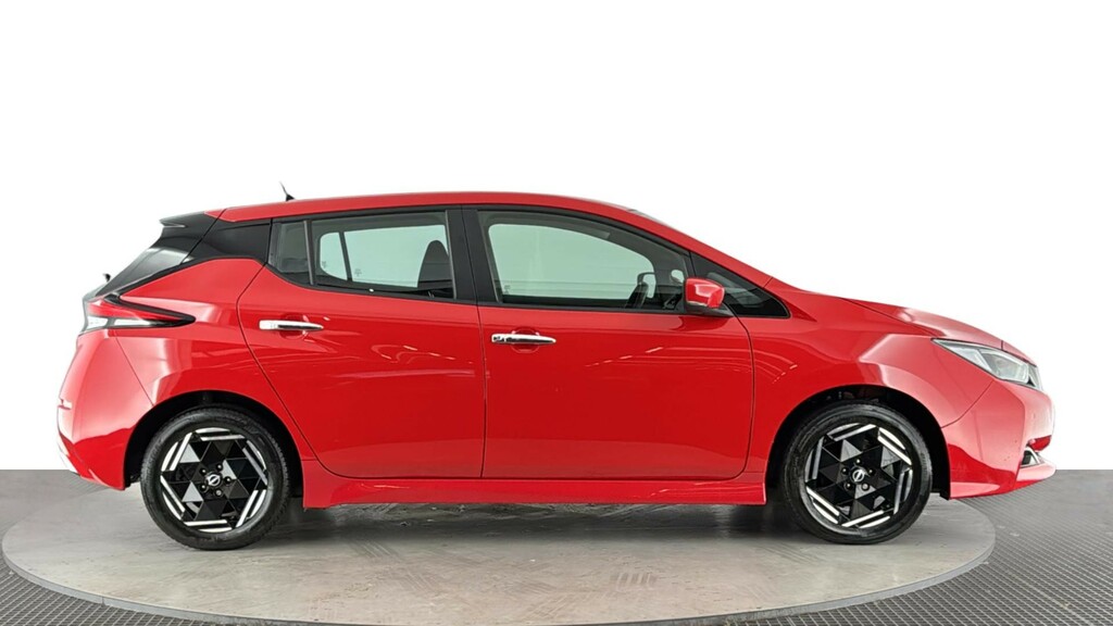 Nissan Leaf 39Kwh Acenta Hatchback 150 Ps DN72ZPU Red #3