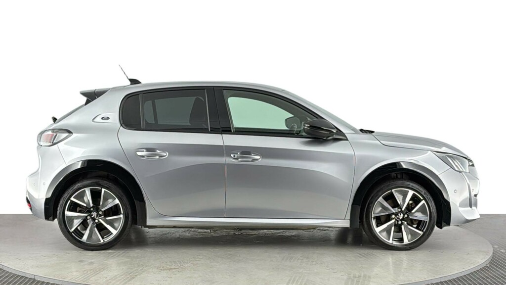 Peugeot e-208 50Kwh Gt Hatchback 136 Ps MT70BYJ Grey #3