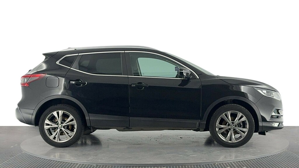 Nissan Qashqai 1.2 Dig-t N-connecta Suv Euro 6 BJ68GNU Black #3
