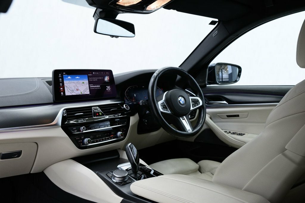 BMW 5 Series 2L Sport YJ21ZOW Black #3