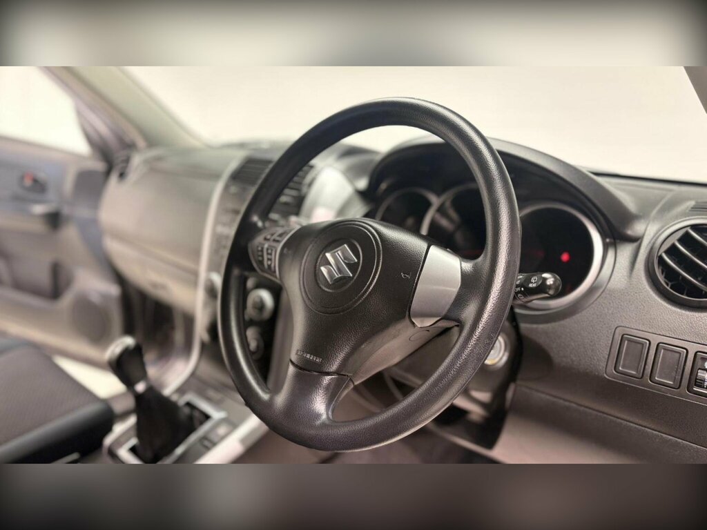 Suzuki Grand Vitara  Brown #86