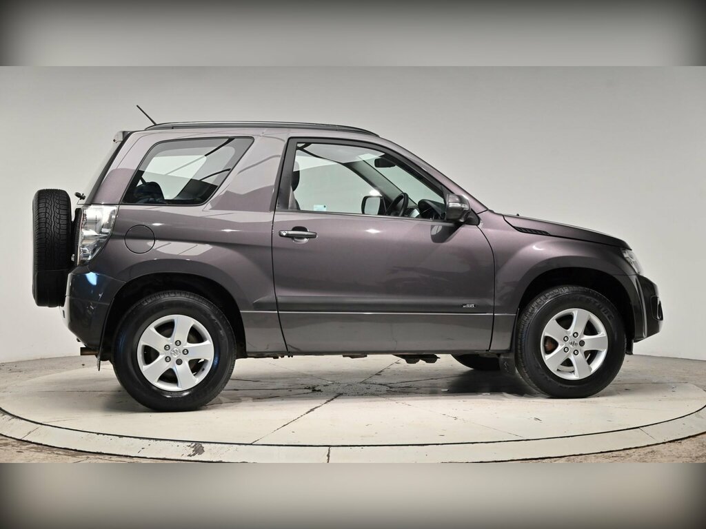 Suzuki Grand Vitara  Brown #37