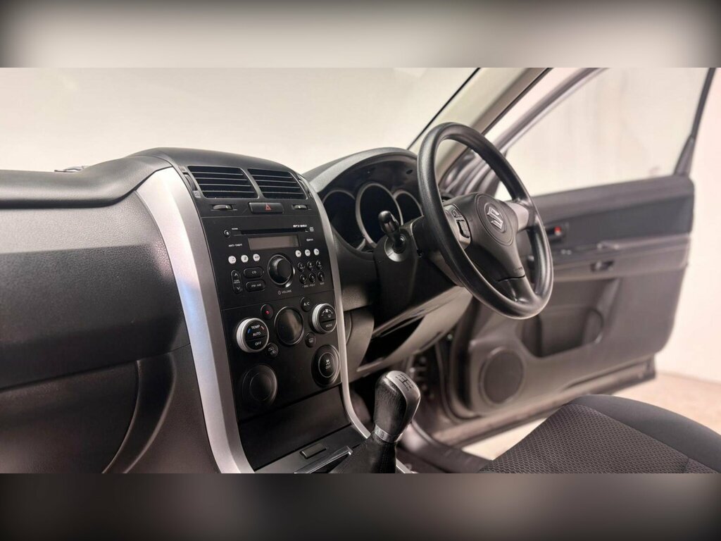 Suzuki Grand Vitara  Brown #85