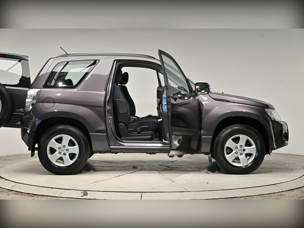 Suzuki Grand Vitara  Brown #74