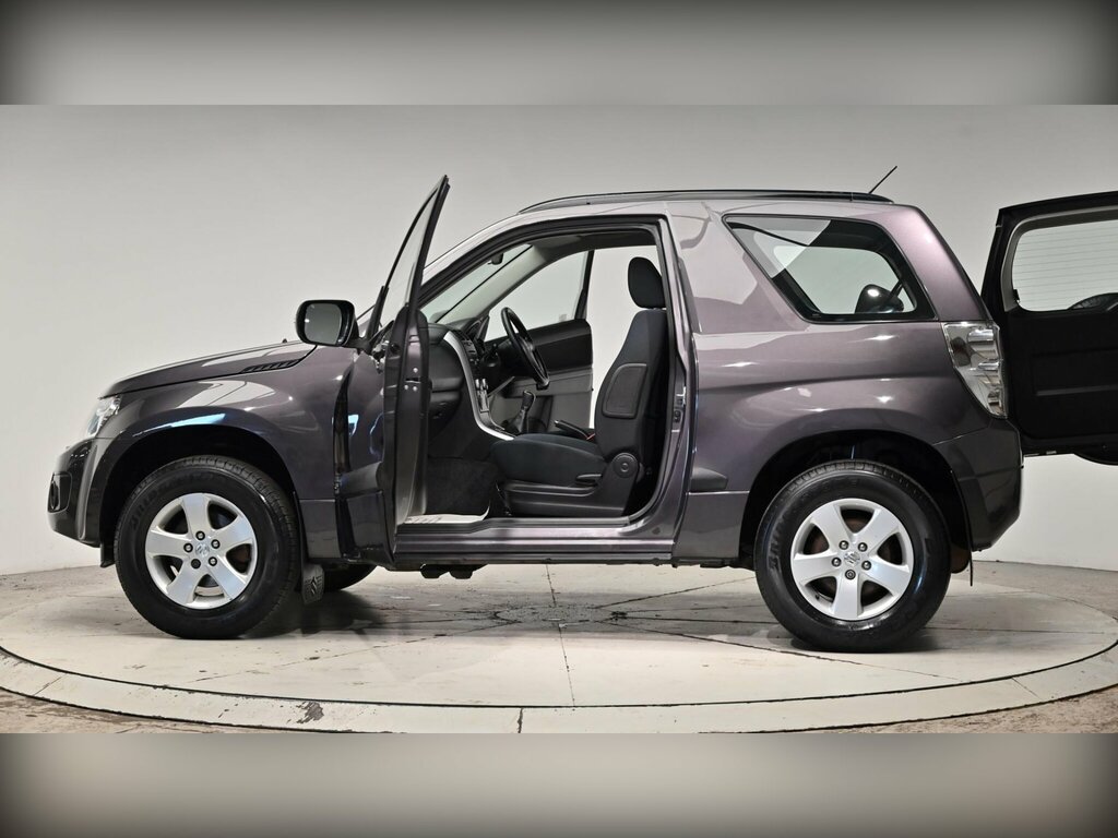 Suzuki Grand Vitara  Brown #57