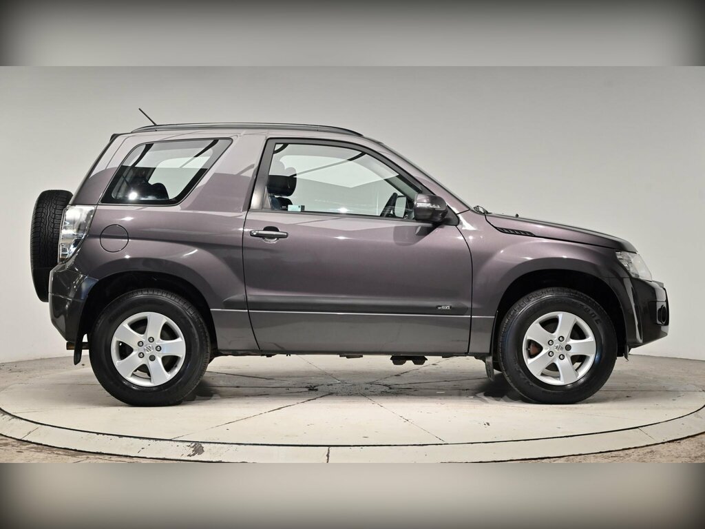Suzuki Grand Vitara  Brown #38