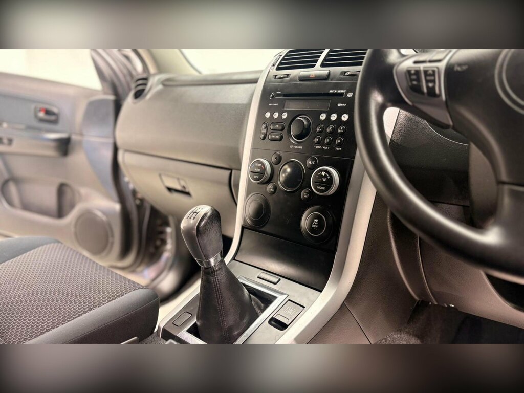 Suzuki Grand Vitara  Brown #87