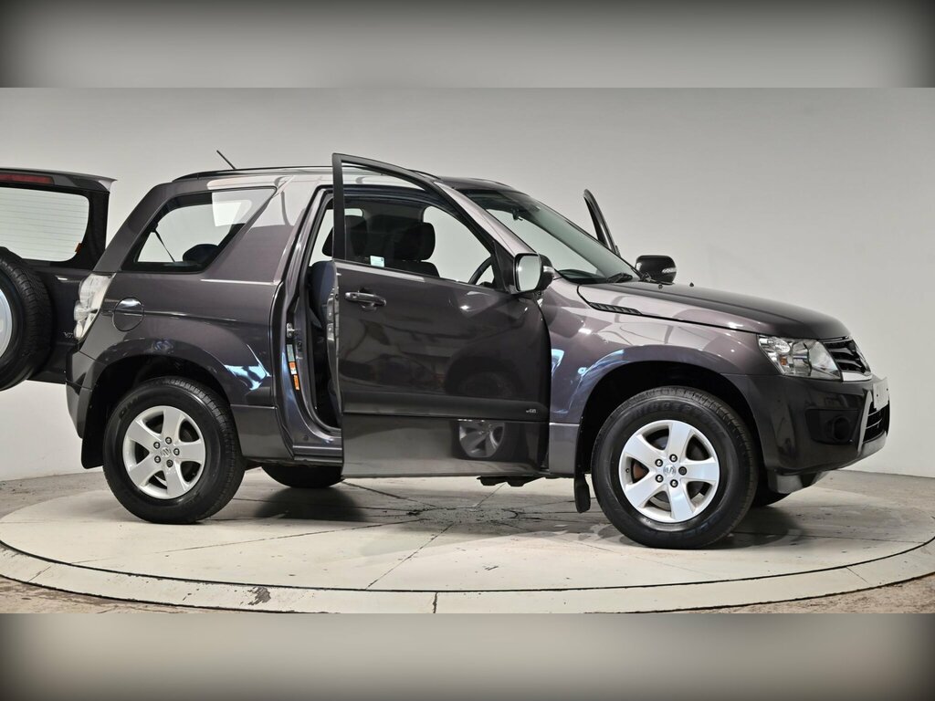 Suzuki Grand Vitara  Brown #76