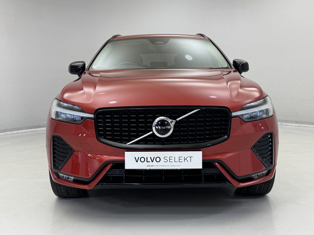 Volvo XC60 2.0 B4d Plus Dark Awd Geartronic KR23MFY Red #4