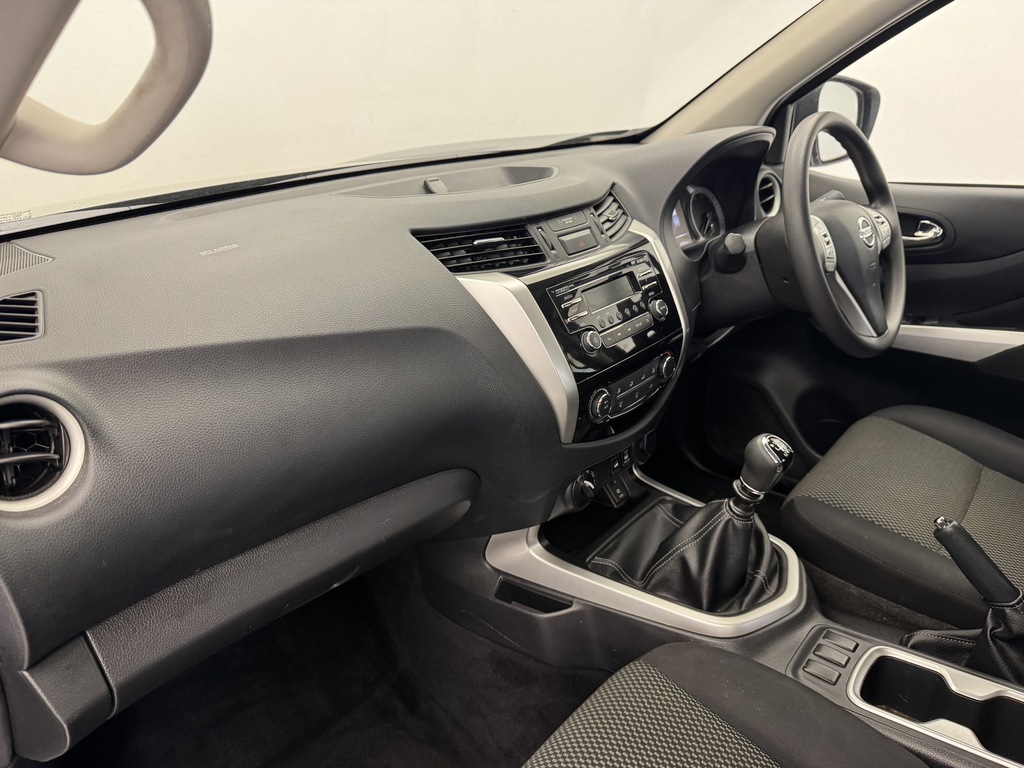 Nissan Navara 2022 22 2.3 #13