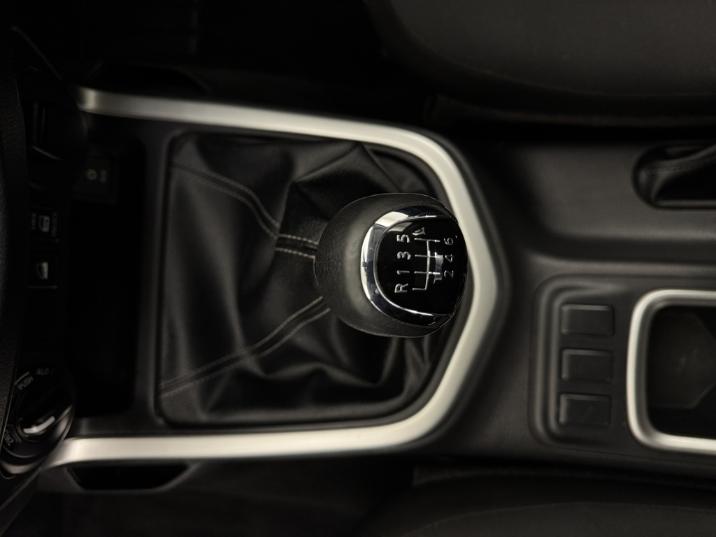 Nissan Navara 2022 22 2.3 #16