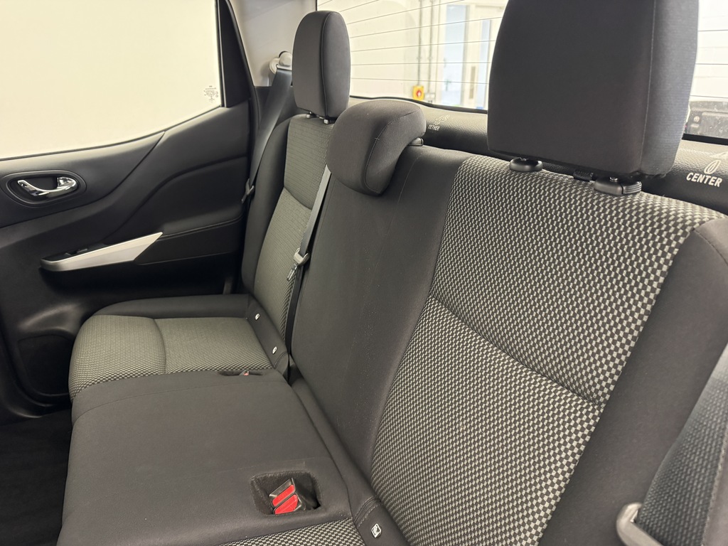 Nissan Navara 2022 22 2.3 #11