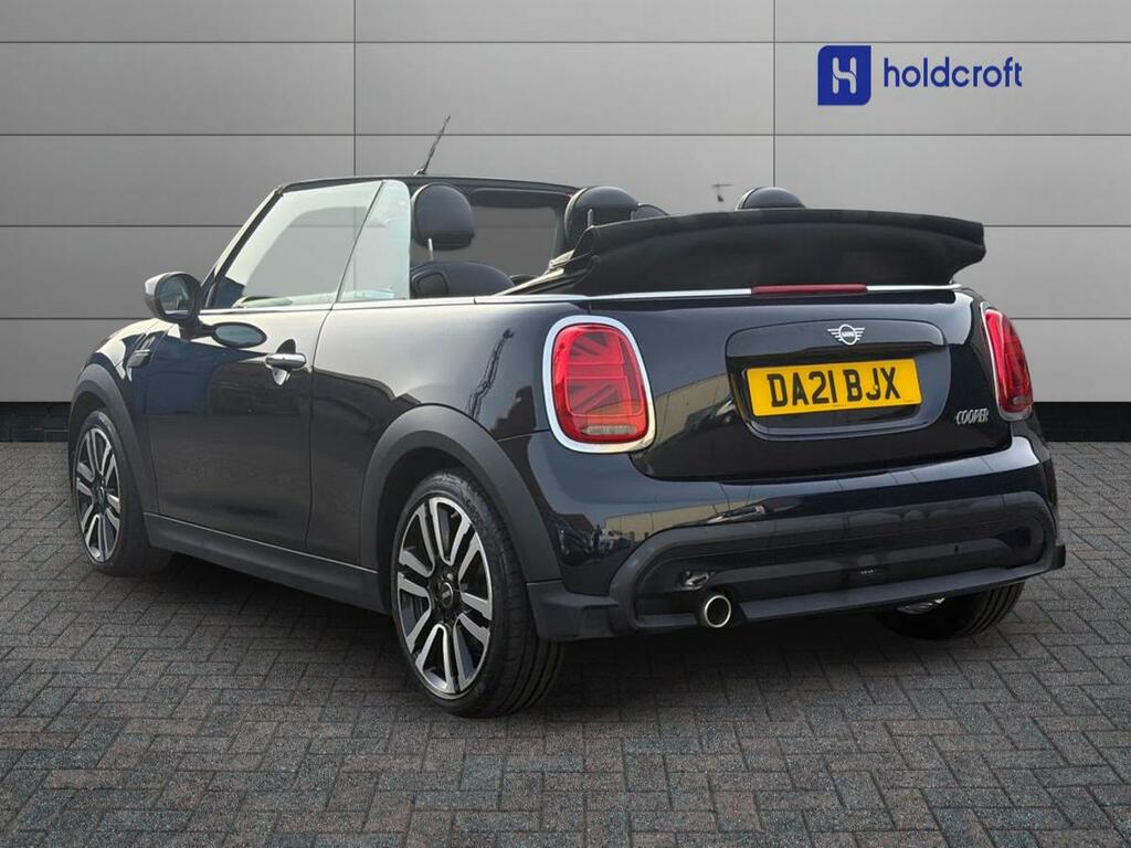 Mini Convertible 1.5 Cooper Exclusive DA21BJX Black #2