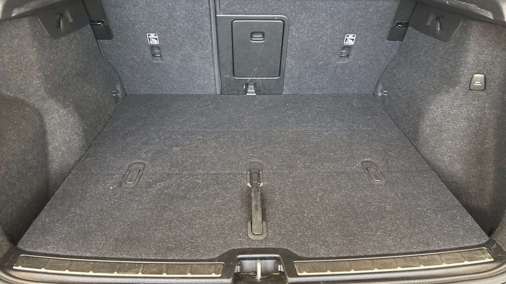 Volvo XC40 Ultra Bright RA74JYF Black #5