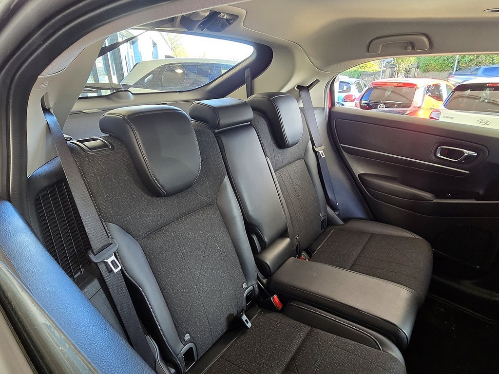 Honda Hr-V H I-mmd Advance YF73MXC Red #5