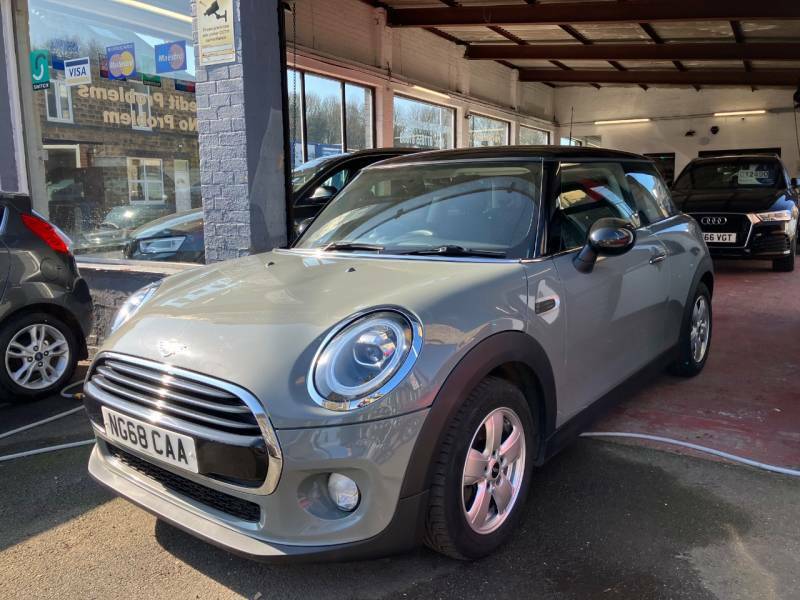Mini Hatch 1.5 Cooper Classic II - 2018 68 NG68CAA Grey