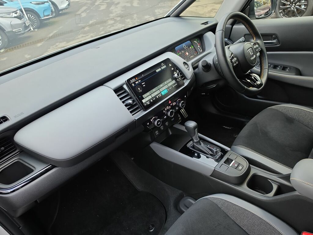 Honda Jazz 1.5 H I-mmd Advance Sport Hatchback Hyb HF75ZTE White #4