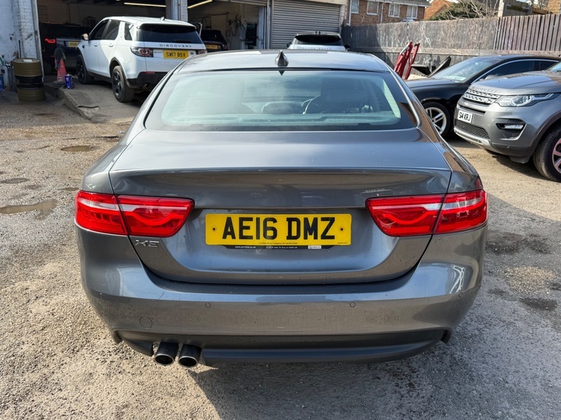 Jaguar XE Prestige AE16DMZ Grey #6