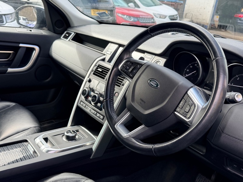 Land Rover Discovery Sport Td4 Se Tech DE67LDV White #4