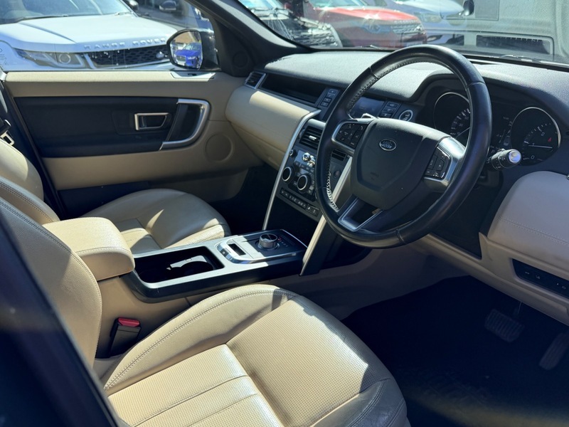 Land Rover Discovery Sport Td4 Hse KE65ZLX Green #2