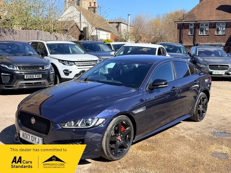 Jaguar XE D R-sport Blue