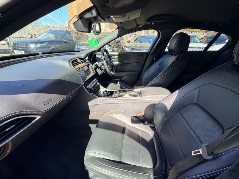Jaguar XE D R-sport AO17OYJ Blue #5