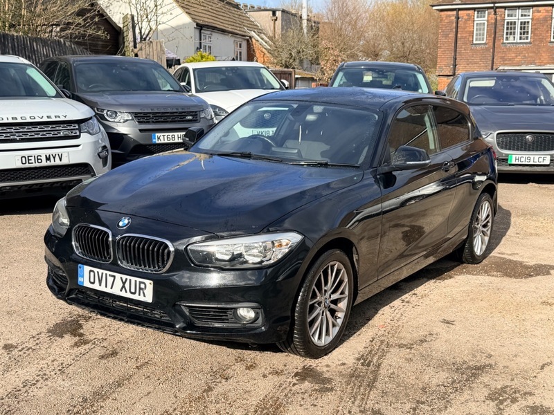 BMW 1 Series 118D Se OV17XUR Black #4