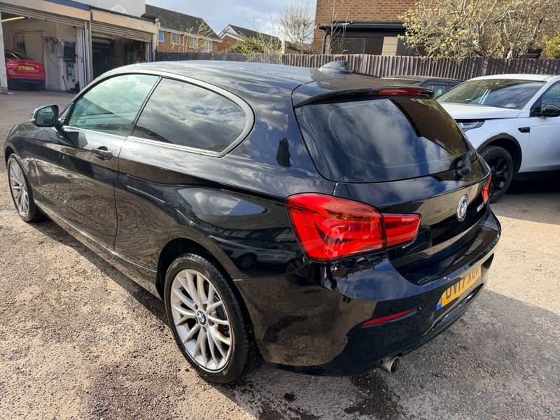 BMW 1 Series 118D Se OV17XUR Black #6