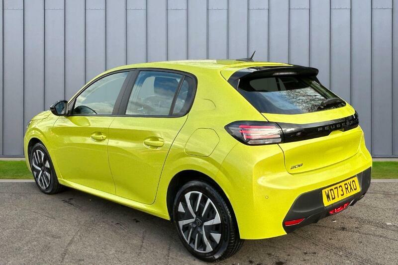 Peugeot 208 1.2 Puretech Active Euro 6 Ss WD73RXO Yellow #5