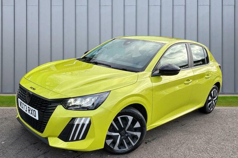 Peugeot 208 1.2 Puretech Active Euro 6 Ss WD73RXO Yellow #4