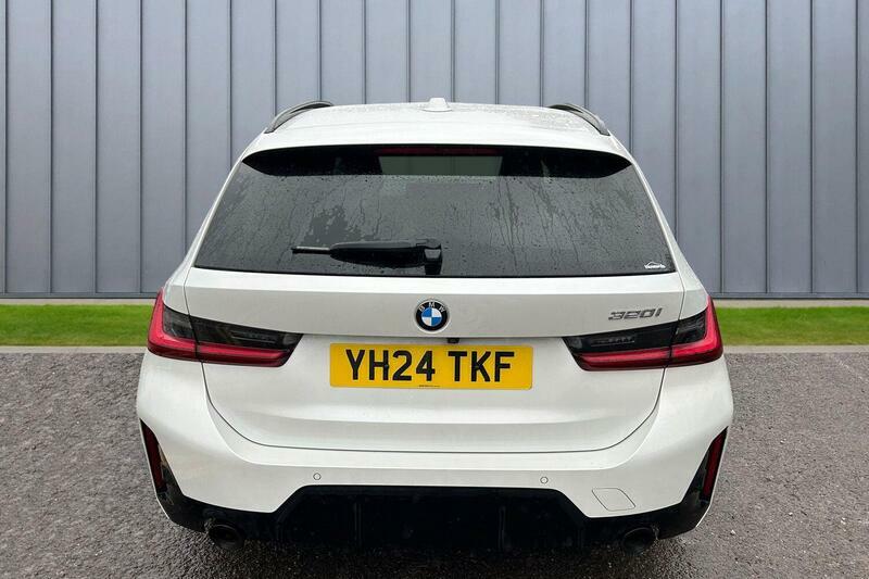 BMW 3 Series 2.0 320I M Sport Touring Euro 6 Ss YH24TKF White #5