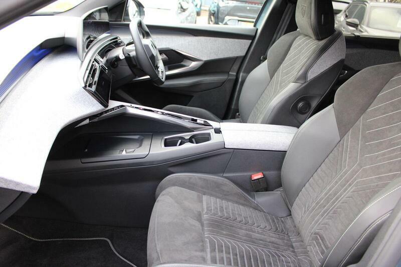 Peugeot 5008 73Kwh Gt Blue #2