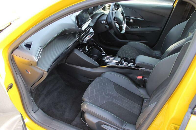 Peugeot e-208 50Kwh Gt Premium 7Kw Charger WG72CCK Yellow #2