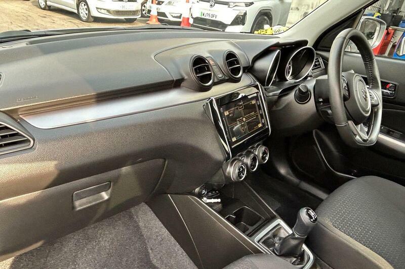 Suzuki Swift 1.2 Dualjet Mhev Sz5 Euro 6 Ss WK73UCX White #2