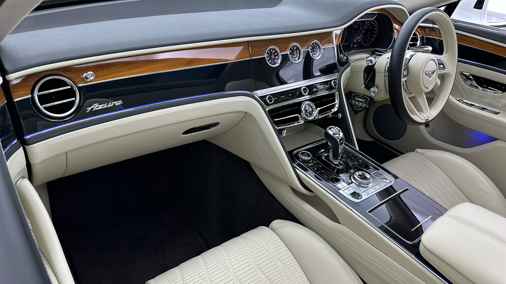 Bentley Flying Spur Azure V6 Hybrid Vat Qualifying White #4