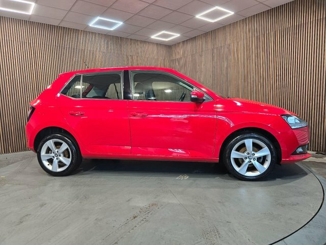 Skoda Fabia 1.0 Tsi Se L Euro 6 Ss NG19KJK Red #2