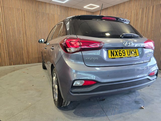Hyundai I20 1.2 Play Euro 6 Ss NX69UKH Grey #4