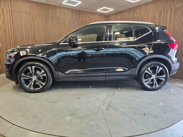 Volvo XC40 2.0 B4 Mhev Inscription Pro Euro 6 Ss YM70NDF Black #5
