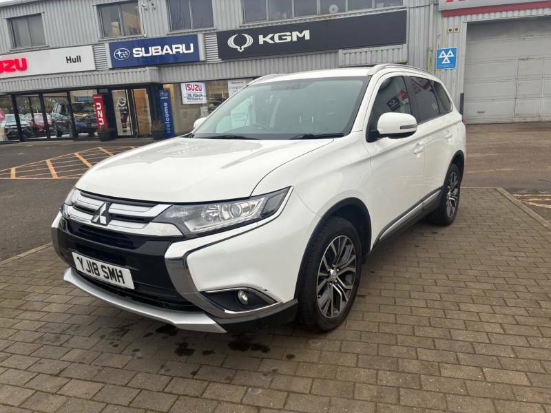 Mitsubishi Outlander 2.2 Di-d 3 - 2018 18 YJ18SMH White #3