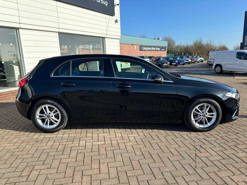 Mercedes-Benz A Class A180d Se Executive KT68YXY Black #2