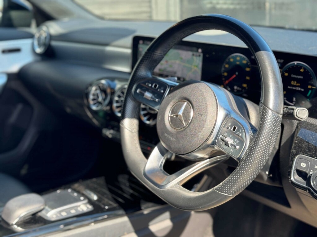 Mercedes-Benz CLA Class Amg Line Premium EF69YPR #2