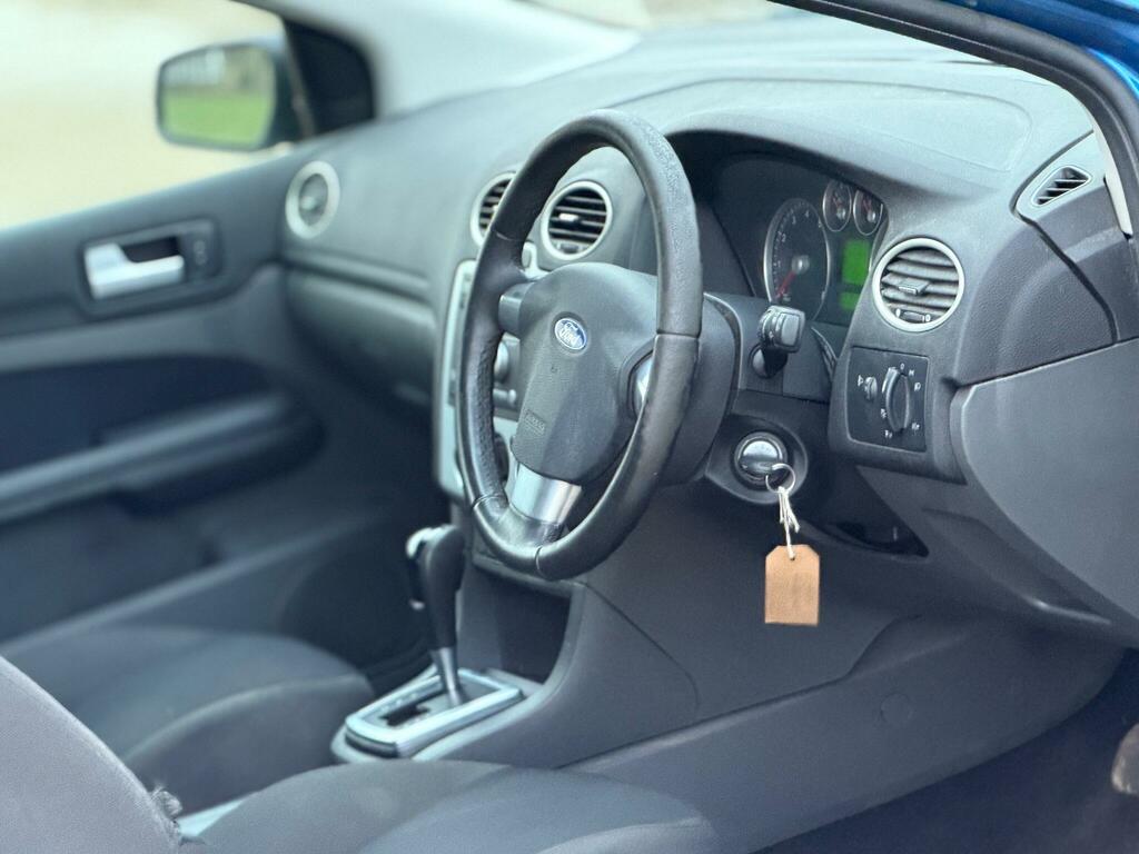 Ford Focus 1.6 Zetec Climate Blue #2