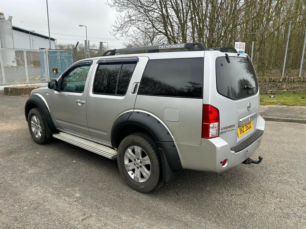 Nissan Pathfinder 2.5 T-spec Dci Grey #4