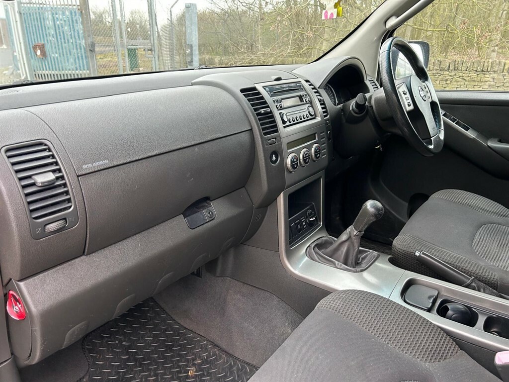 Nissan Pathfinder 2.5 T-spec Dci Grey #12