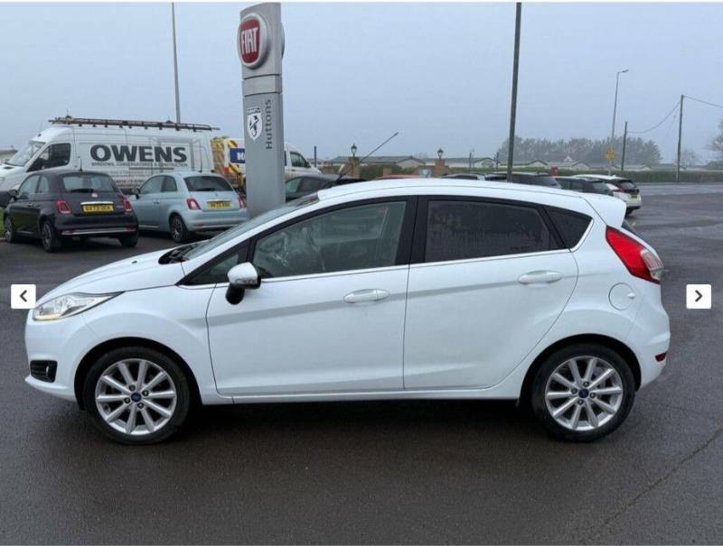 Ford Fiesta Titanium Turbo - 2017 17 HF17RUY White #3