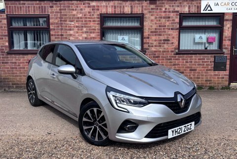 Renault Clio 1.0 Clio Iconic YH21ZGZ Silver